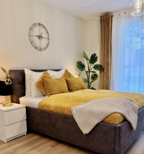Standard Apartment by Hi5-Corvin 7